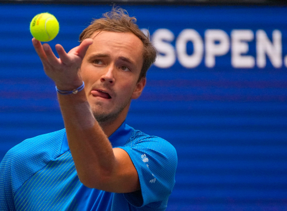 功在禁区内 功在禁区内